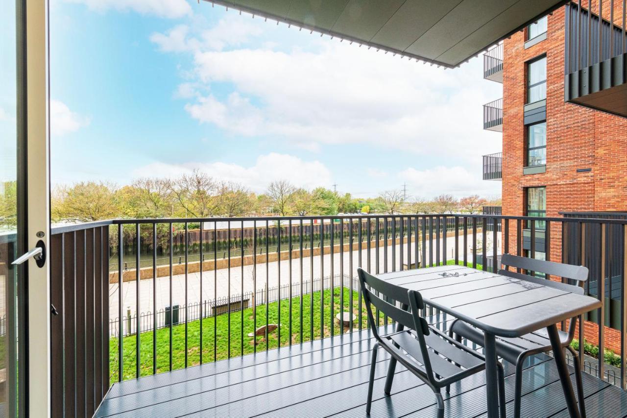 Stayo Apartments Barking Wharf ลอนดอน ภายนอก รูปภาพ