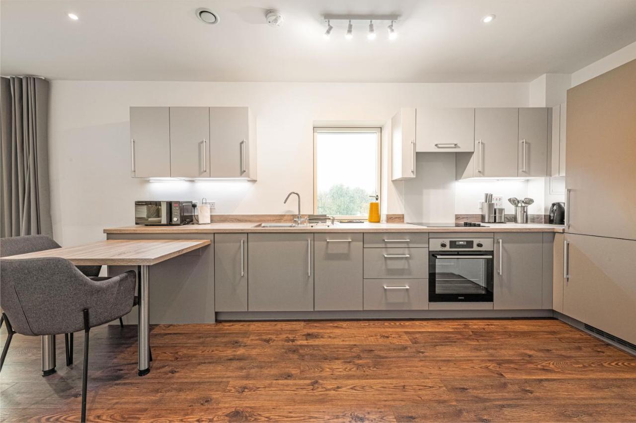 Stayo Apartments Barking Wharf ลอนดอน ภายนอก รูปภาพ
