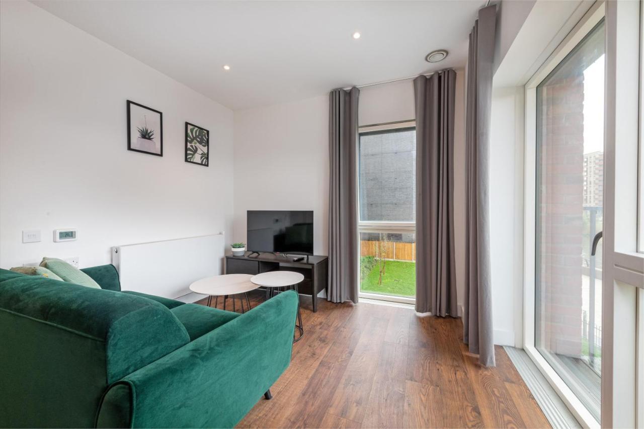 Stayo Apartments Barking Wharf ลอนดอน ภายนอก รูปภาพ